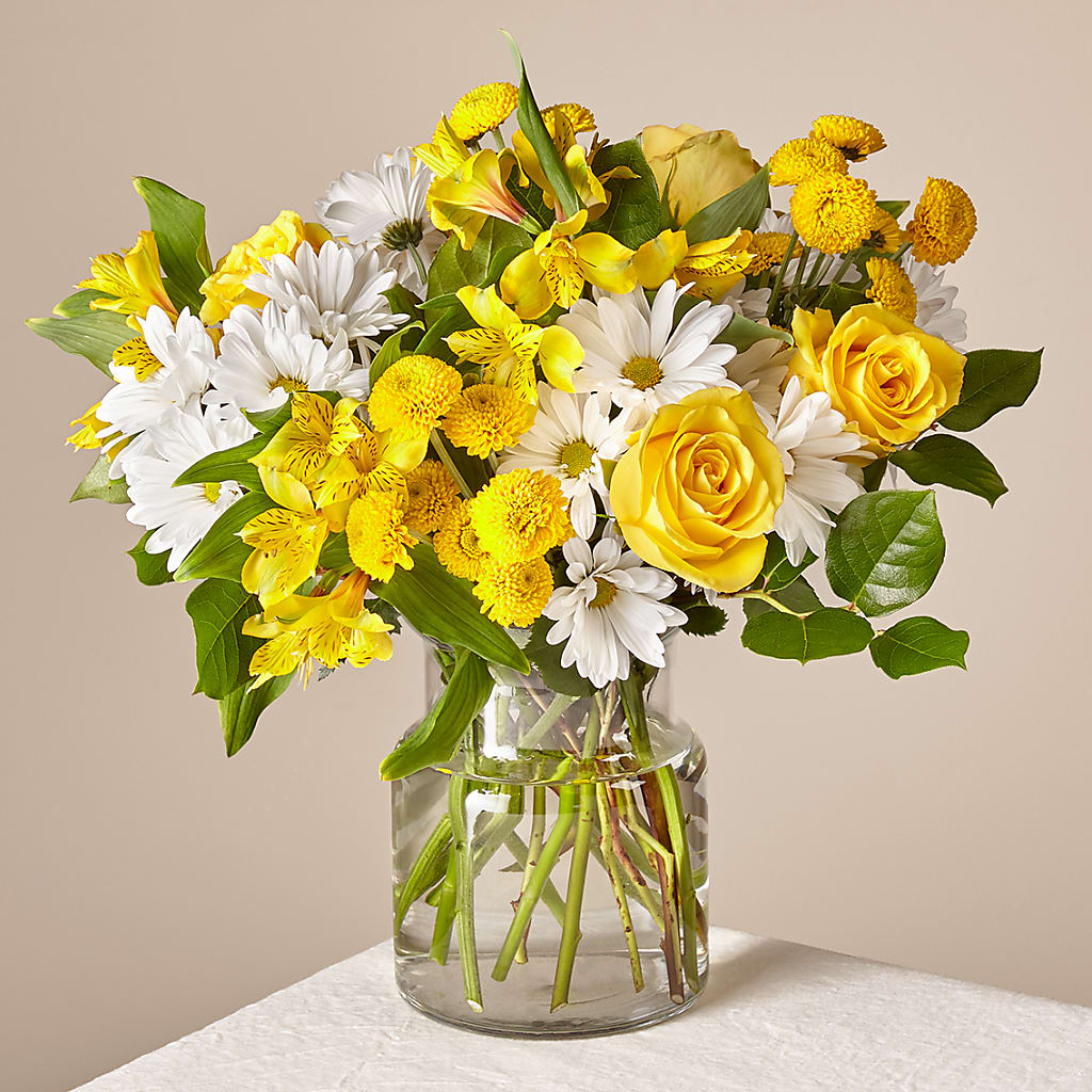 Sunny Sentiments Bouquet – Oaxaca Florist, Gaithersburg MD