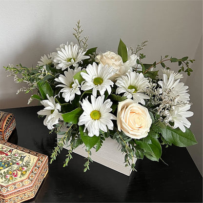 Fresh Linen Box Bouquet –  Oaxaca Florist, Gaithersburg MD