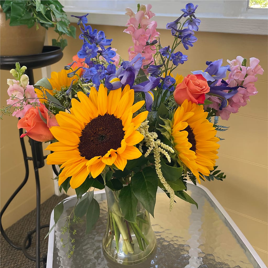 Rays of Life Bouquet –  Oaxaca Florist, Gaithersburg MD