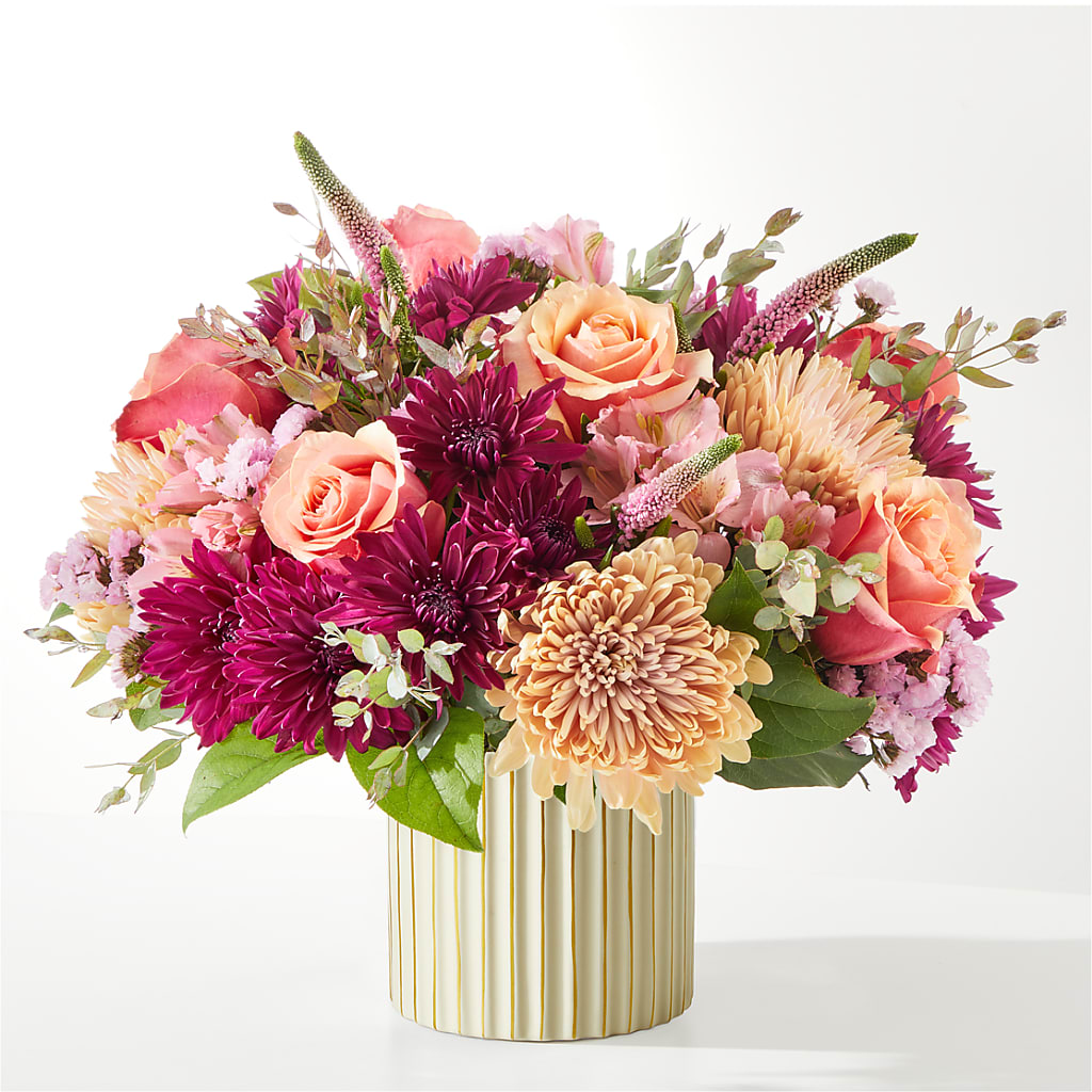 Berry Cobbler Bouquet with Ivory Vase –  Oaxaca Florist, Gaithersburg MD