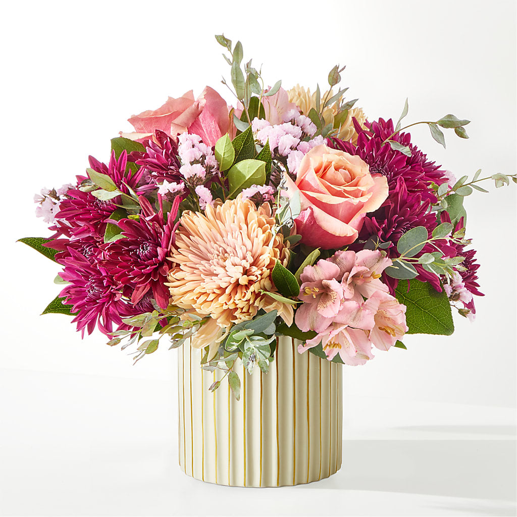 Berry Cobbler Bouquet with Ivory Vase –  Oaxaca Florist, Gaithersburg MD